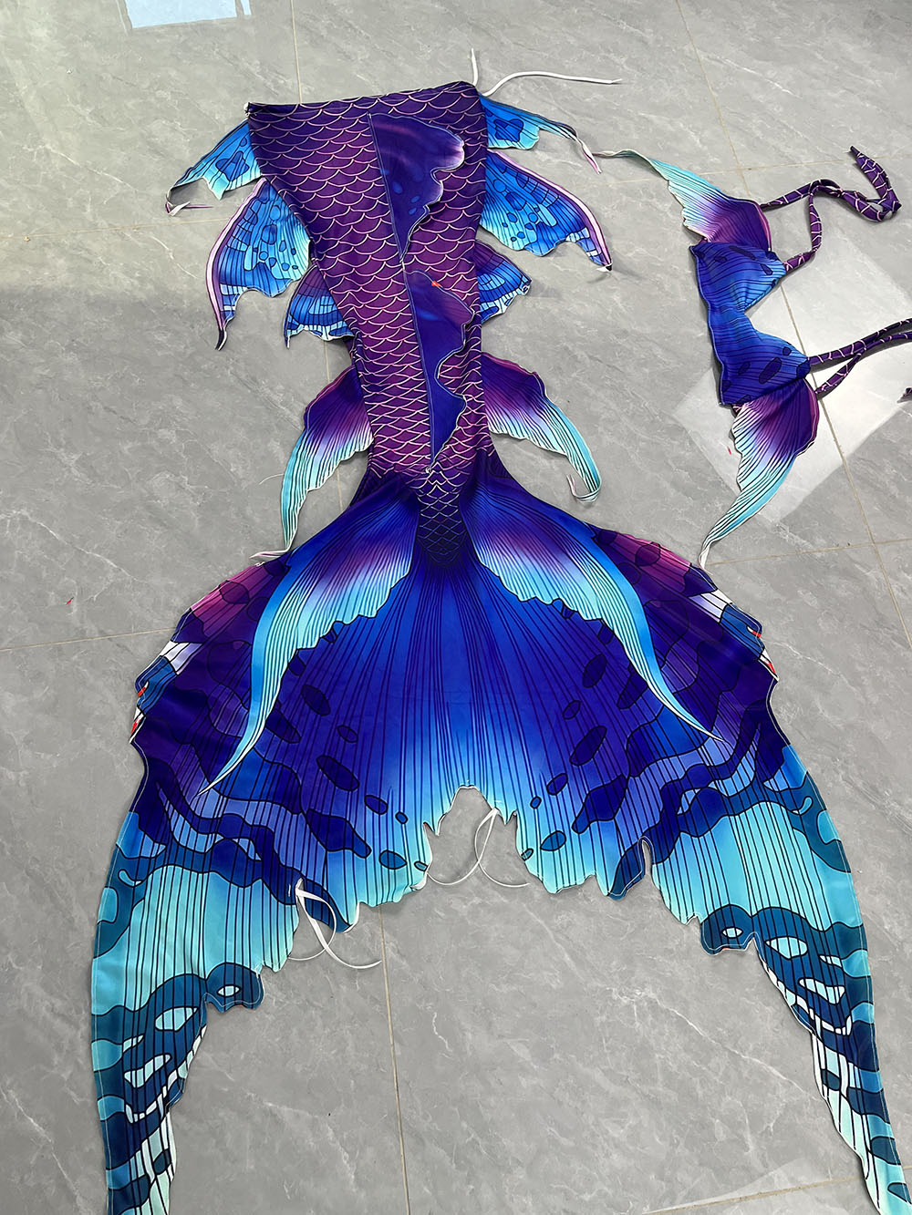 Colorful Dreamy Mermaid Tail A - огляд і ціна Aquarium & Marine Museum