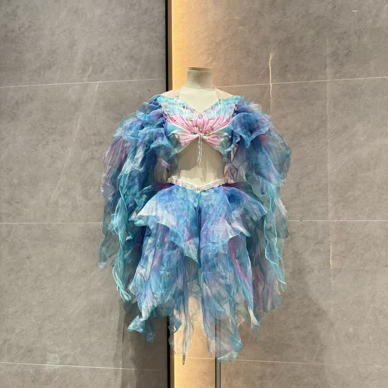 Mermaid Water Dance Skirt Prin - огляд і ціна Aquarium & Marine Museum